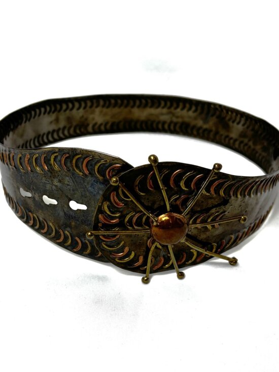 VTG Handcrafted Lightweight Metal Art to Wear Festival Belt 29.5 – 32.75” main image 8